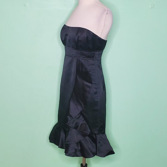 Nanette Lepore Black Satin Strapless Dress - Picture 3 of 8